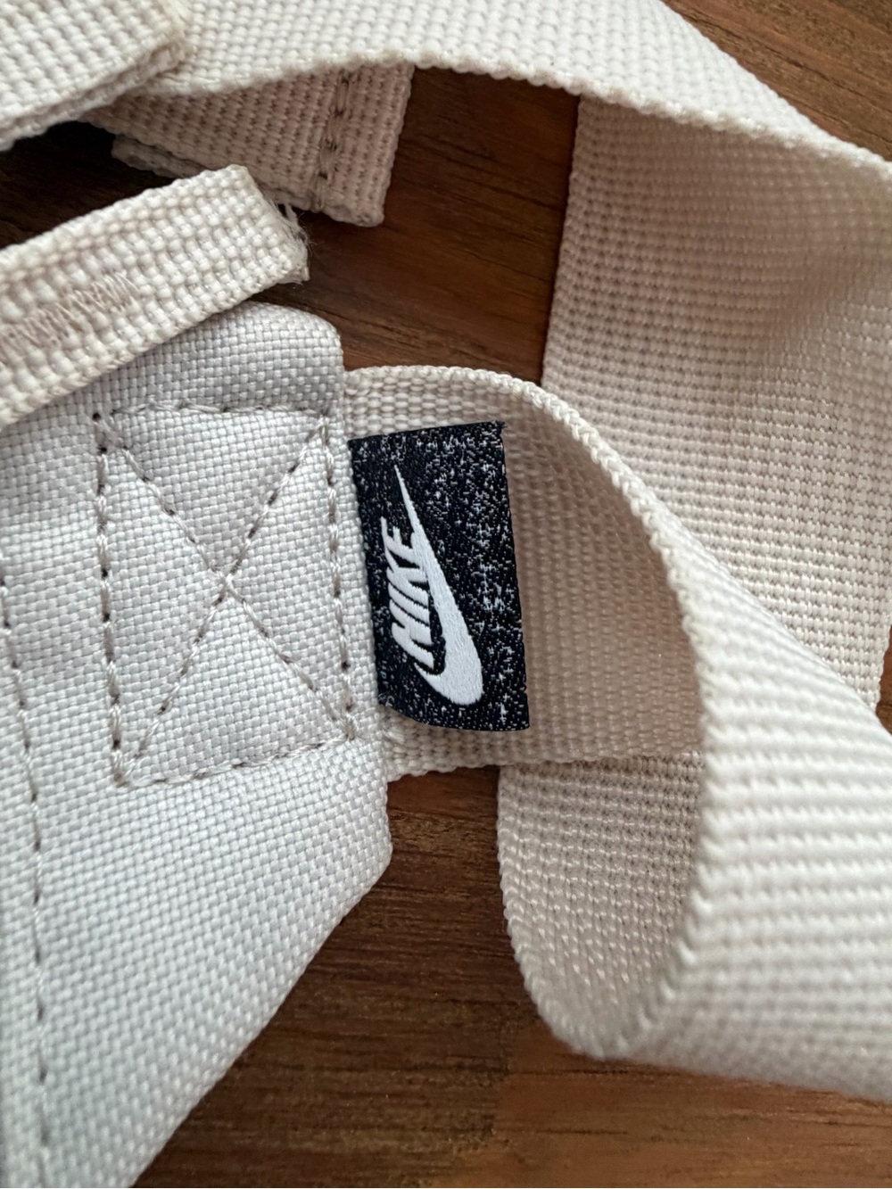Nike Cream/White Heritage Waist Pack Fanny Pack Crossbody Bag - Picture 4 of 5